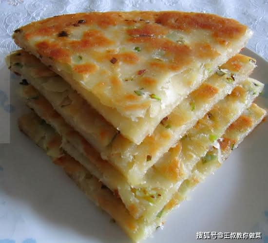 Pan fried shallot pancake葱油饼